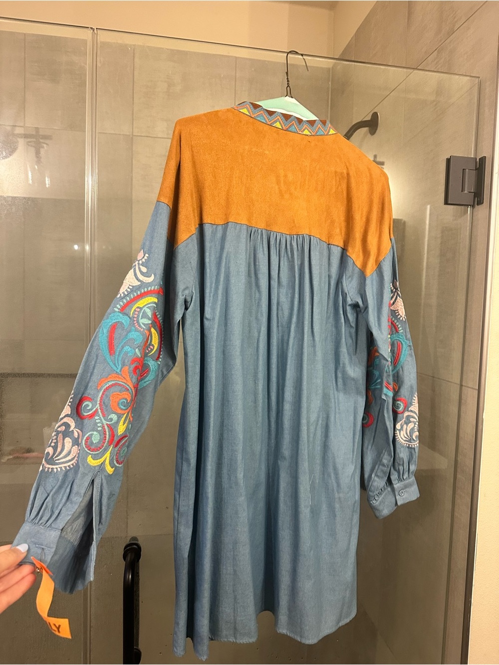 SAVANNAH JANE Dress - Picture 2 of 5